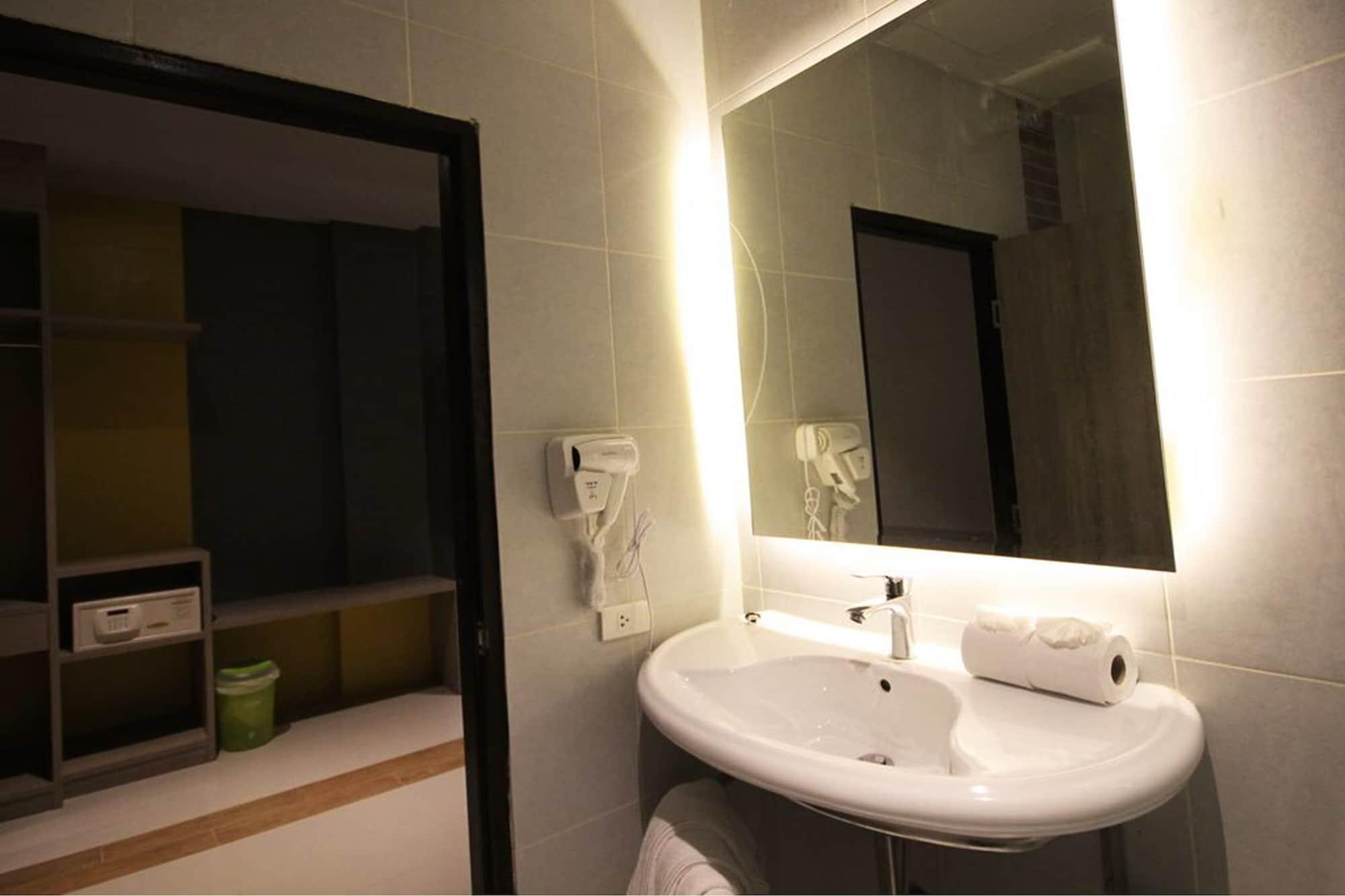 Rooms Republic Hotel Ao Nang Beach Ngoại thất bức ảnh